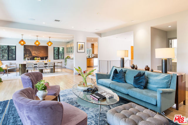 1256 Beverly Green Drive, Beverly Hills CA: https://media.crmls.org/mediaz/fff11ac1-bf4b-404c-aded-6c55539a1ba3.jpg