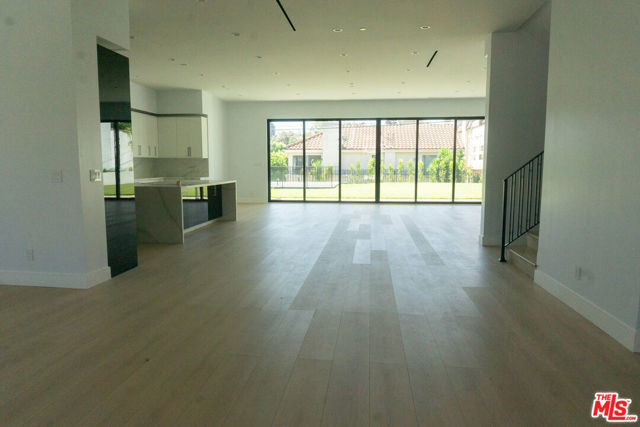 10360 Ilona Avenue, Los Angeles CA: https://media.crmls.org/mediaz/fff1800c-51a0-4e98-80f5-2f3f8cd8fbd6.jpg