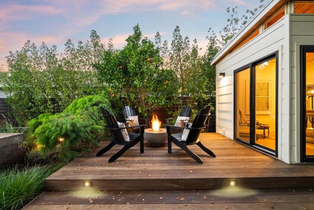 628 8th Avenue, Menlo Park CA: https://media.crmls.org/mediaz/fff1bd5a-9503-433e-9ecf-f0dbf60d596f.jpg