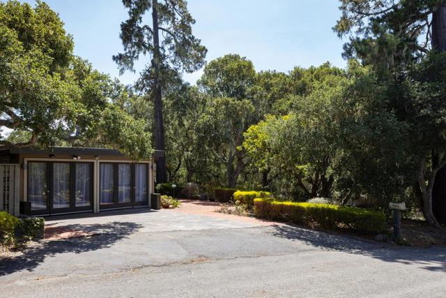 25245 Ward Place, Carmel CA: https://media.crmls.org/mediaz/fff1c73c-269c-4dd6-ba3d-616726c7fcb4.jpg