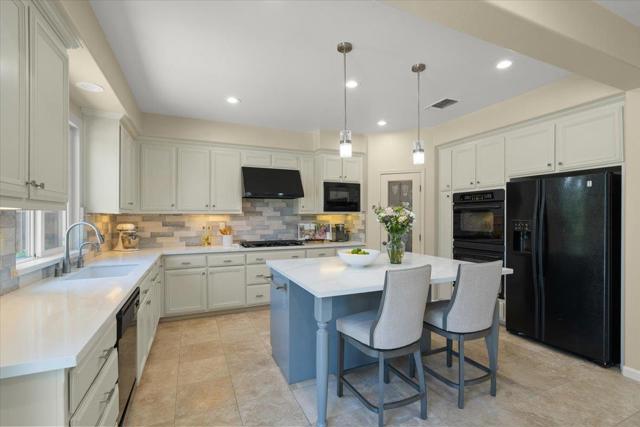17734 Lancia Drive, Morgan Hill CA: https://media.crmls.org/mediaz/fff2c42a-f7f9-4069-a605-719bbbb67020.jpg