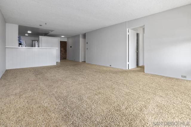2600 TORRY PINES RD. #B27, La Jolla CA: https://media.crmls.org/mediaz/fff2c92c-42d4-4c1a-aebc-c58f082afb22.jpg