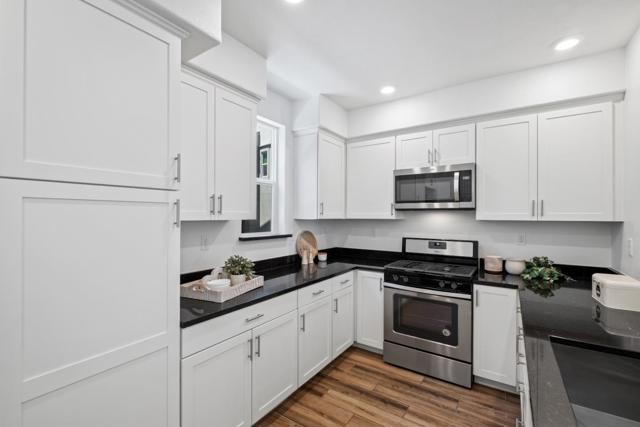 1452 Lavender Loop, Milpitas CA: https://media.crmls.org/mediaz/fff4130c-2693-416e-b32f-b7339e747bc8.jpg