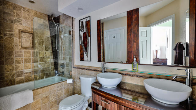 76895 Morocco Road, Palm Desert CA: https://media.crmls.org/mediaz/fff591ce-8e88-4960-91a6-1187591543ef.jpg