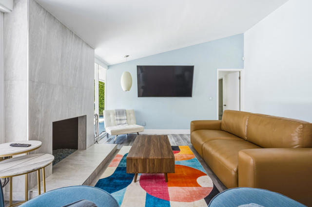 1890 S Navajo Drive, Palm Springs, CA 92264