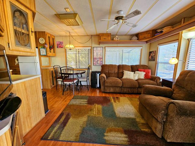 16400 Bubbling Wells Rd Road, Desert Hot Springs CA: https://media.crmls.org/mediaz/fff5c6a8-8a8a-41b1-b3b5-1786eb34ffd4.jpg