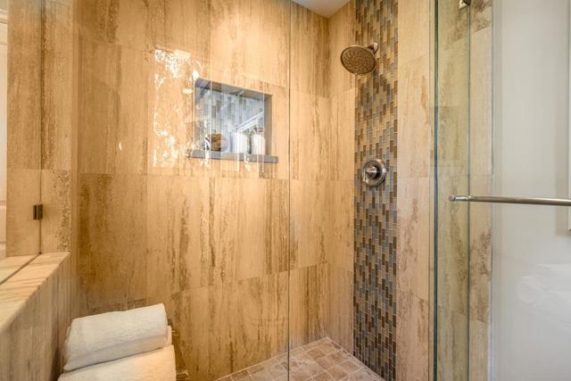 1455 Redwood Drive, Los Altos CA: https://media.crmls.org/mediaz/fff5fce8-6ba7-419d-bc18-66fc92554078.jpg