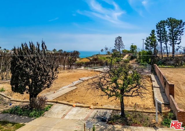 Drew Fenton | 424 Lombard Avenue Pacific Palisades CA | MLS: 7090361