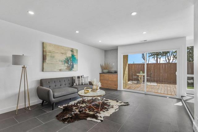 6923 Camino Pacheco, San Diego CA: https://media.crmls.org/mediaz/fff77c11-f8ec-49b2-b8dc-1ce095e35d8f.jpg
