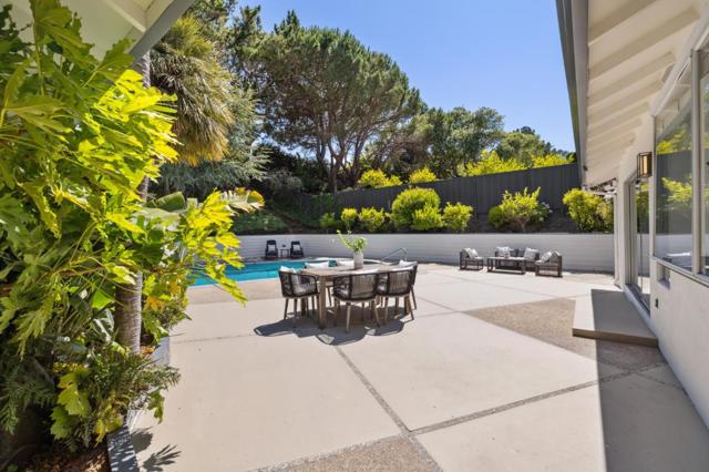2985 Trousdale Drive, Burlingame CA: https://media.crmls.org/mediaz/fff80714-2ef6-4c53-9ef7-725bf36307fd.jpg