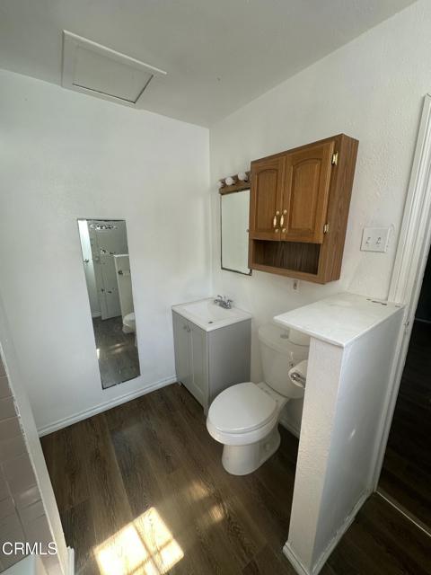 30034 San Martinez Road, Castaic CA: https://media.crmls.org/mediaz/fff877be-2685-4e48-88d6-3fa8ba1cb2e5.jpg