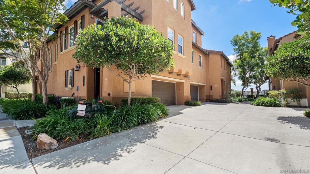 MLS #250037874SD image #30