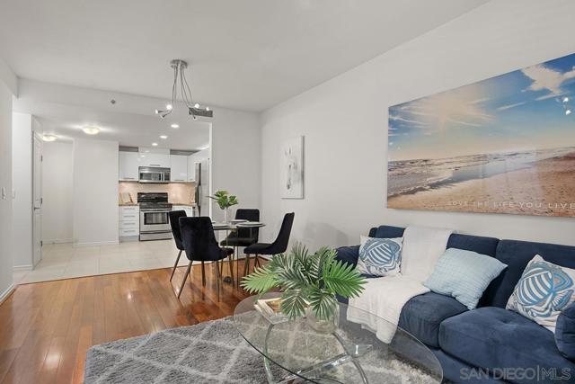 1431 Pacific Hwy, San Diego CA: https://media.crmls.org/mediaz/fff8e958-6dc7-4a02-a4ac-ab2da4a0e3fc.jpg