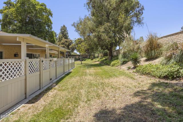 Image 33 of 42 For 44117 Village  44