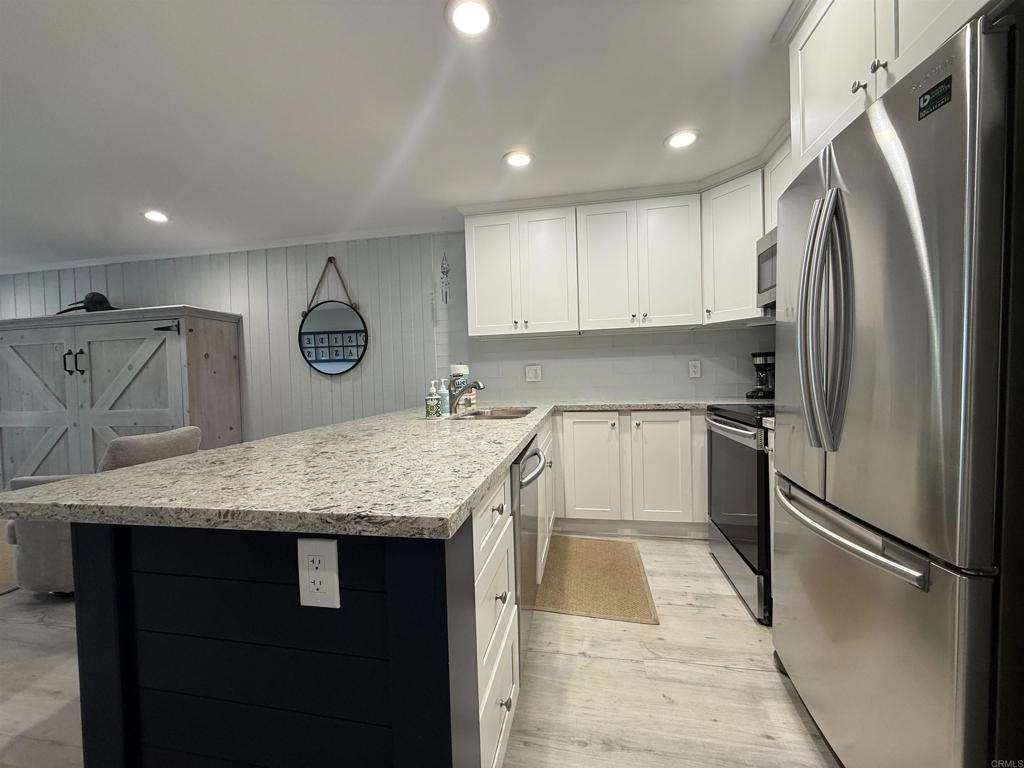 999 Pacific Street - photo 5