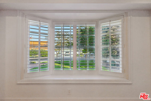 23681 Cavanaugh Road, Lake Forest CA: https://media.crmls.org/mediaz/fff97a86-7d6c-4a52-b6ee-04cc7579b125.jpg