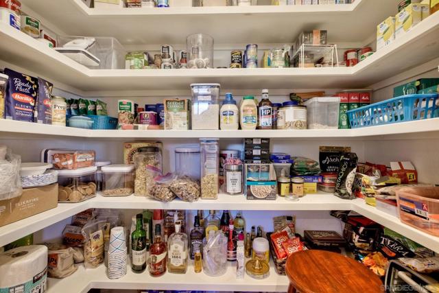 2064 Santa Margarita Dr., Fallbrook CA: https://media.crmls.org/mediaz/fffa143c-5c90-4b51-afb5-82aca19ff564.jpg