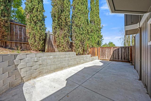 1403 Welburn Avenue, Gilroy CA: https://media.crmls.org/mediaz/fffc50a2-30d5-4222-9519-62ed81e319ac.jpg
