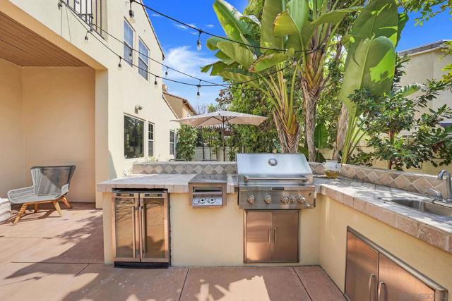 13459 Ginger Glen Dr, San Diego CA: https://media.crmls.org/mediaz/fffcae0d-7c53-40bb-97d2-cca3a047992c.jpg