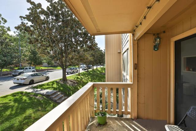 16933 Sorrel Way, Morgan Hill CA: https://media.crmls.org/mediaz/fffd5ee5-9575-49d2-82a4-e6910caacb2e.jpg