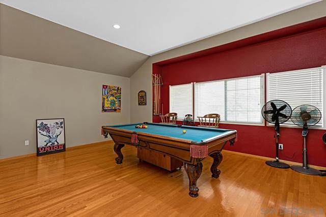 3708 Southridge, Oceanside CA: https://media.crmls.org/mediaz/fffde773-bb29-4e0b-8490-748d10a93a6d.jpg