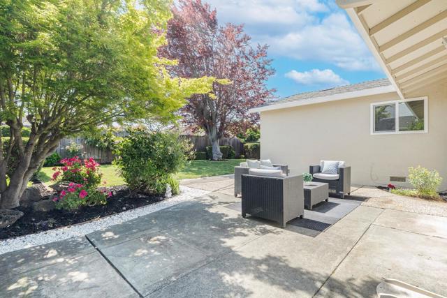 3064 Wolfe Court, Fremont CA: https://media.crmls.org/mediaz/fffeb78a-16b7-477e-9d42-45570a922e44.jpg