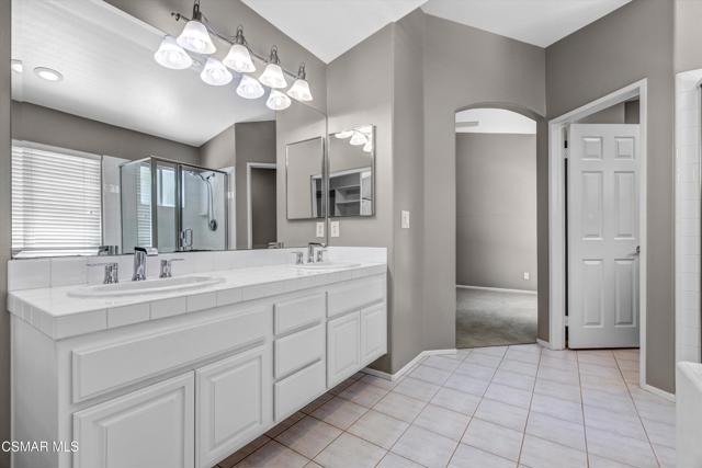 Image 17 of 41 For 4759 Rhapsody Drive